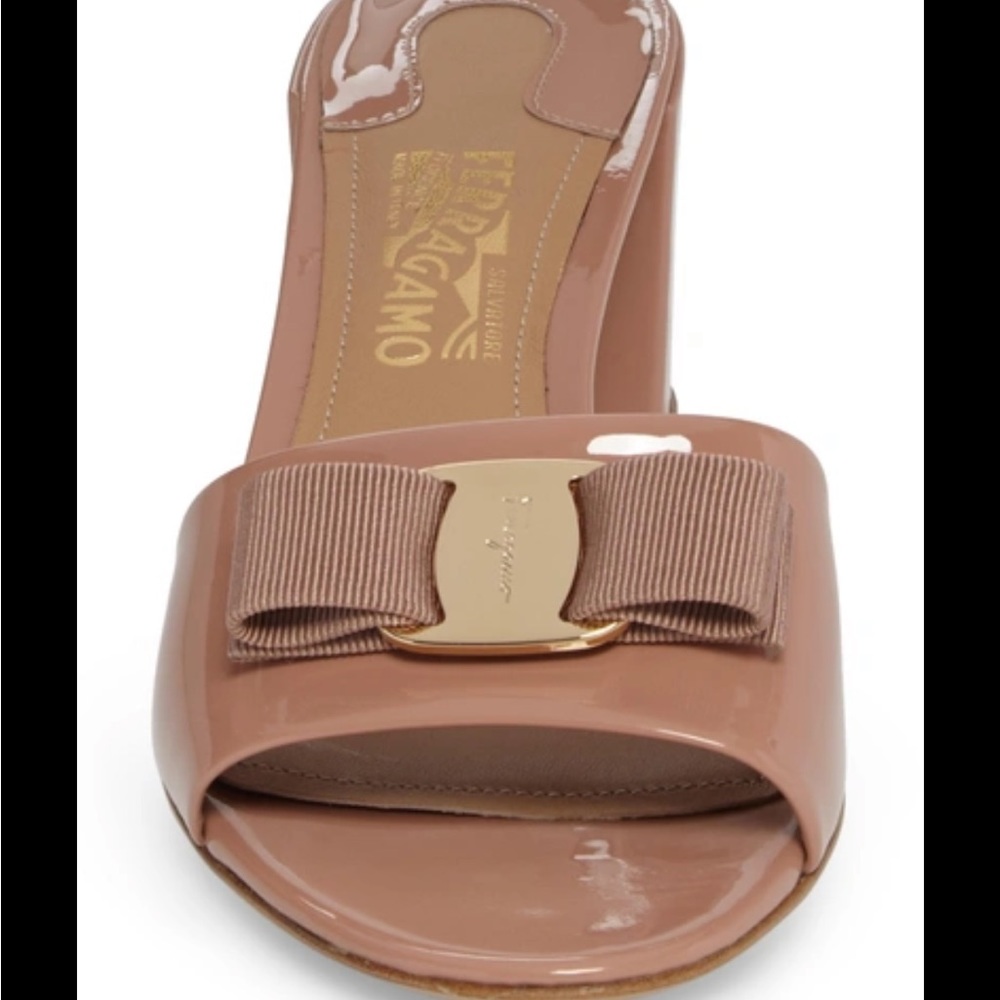 Ferragamo Eolie Patent Slide sandal 91/2